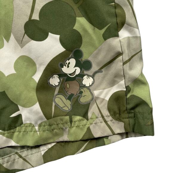 Disney Shopping Swim Trunks Mens Large Green Camo Mickey Mouse Cargo Mesh Lined - Picture 4 of 11